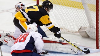 Next Story Image: Penguins run win streak to 6, top Capitals 6-2